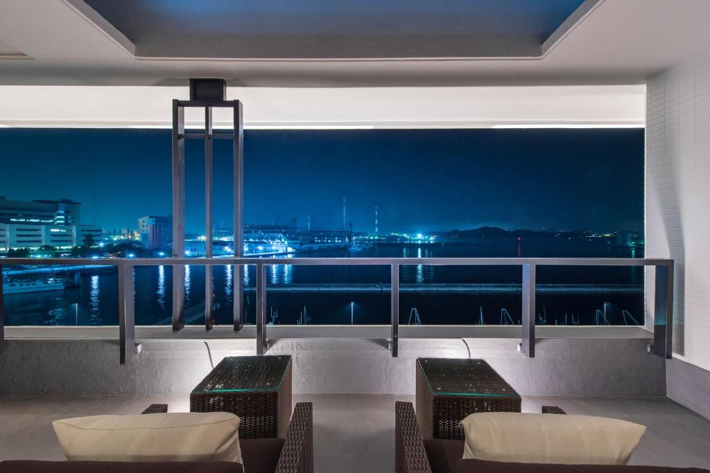 Kitakyushu Hotel | HOTEL C. KOKURA-BAY (Love Hotel)