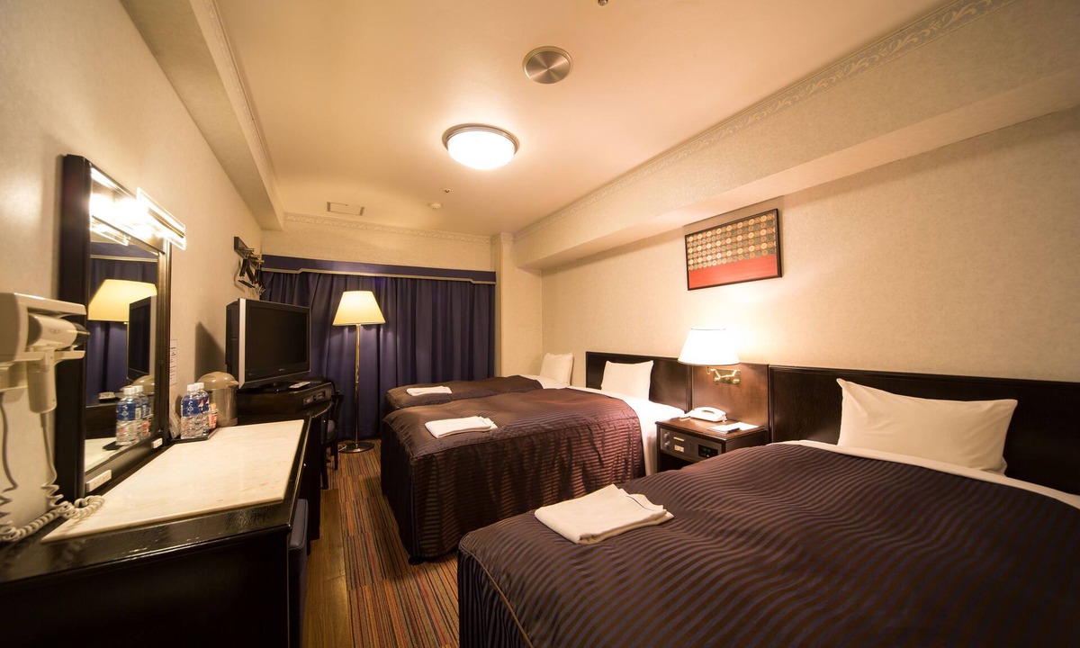 Suita Hotel | Hotel Claiton Esaka