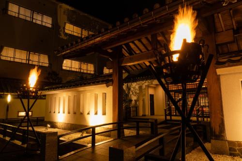 Iwamuro Onsen Hotel | Hotel Hoho "A hotel overlooking the Echigo Plain and the Yahiko mountain range" formerly Hotel Oohashi Yakata-no-Yu