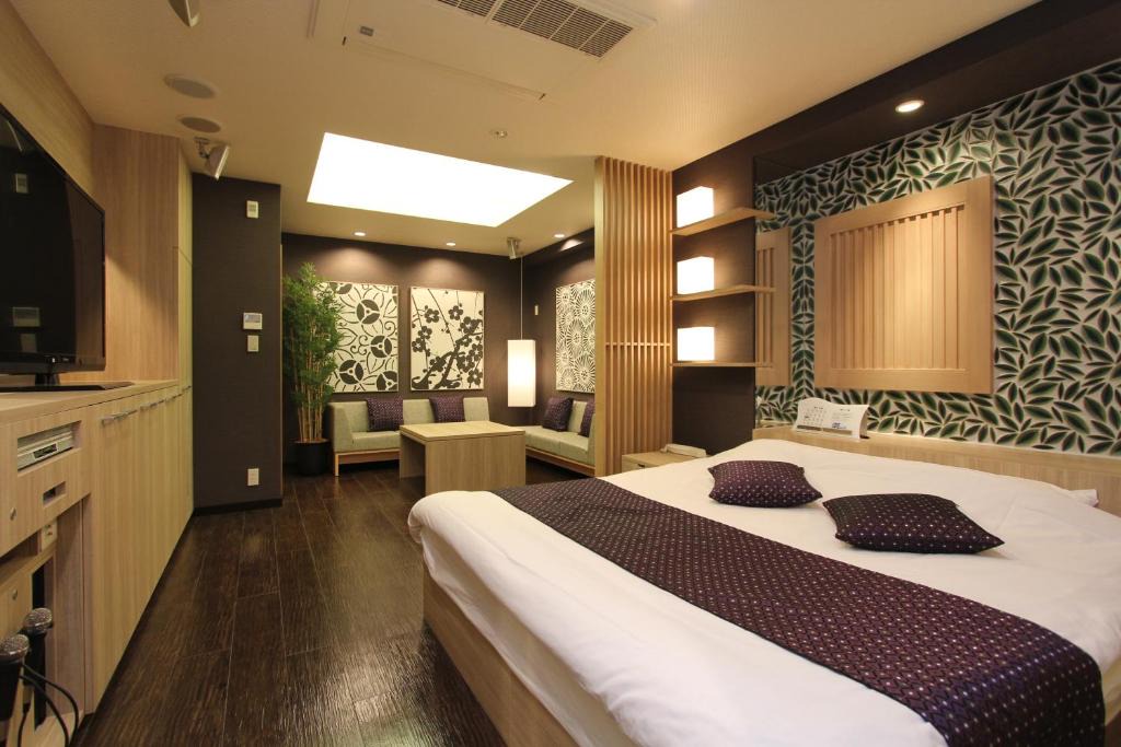 Koshigaya Hotel | HOTEL K-WAVE R (Adult Only)