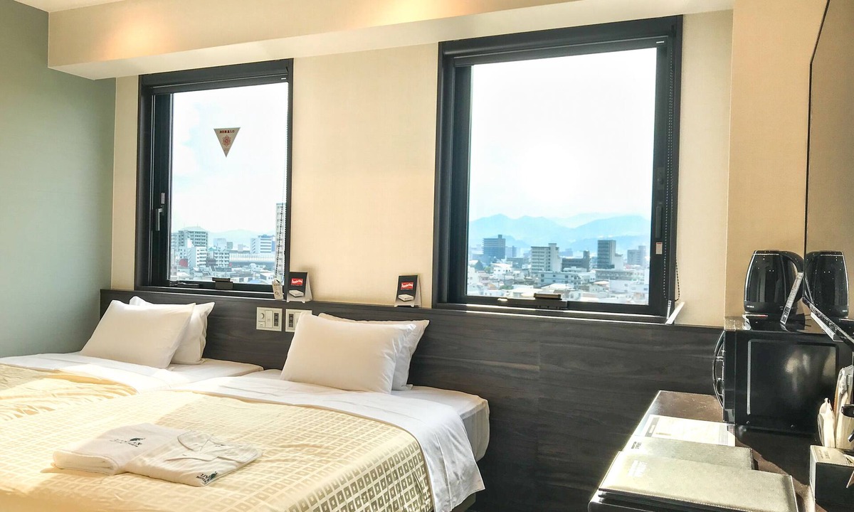 Naka Ward Hotel | HOTEL LiVEMAX Hiroshima Funairimachi Riverside