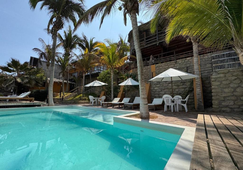 Vichayito Hotel | Hotel Peña Linda Bungalows