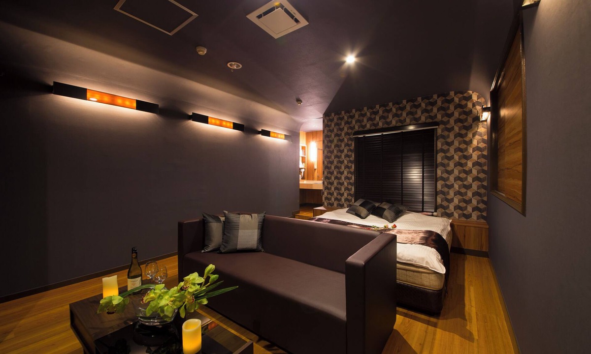 Toyonaka Hotel | HOTEL RAFFINE - Adults Only