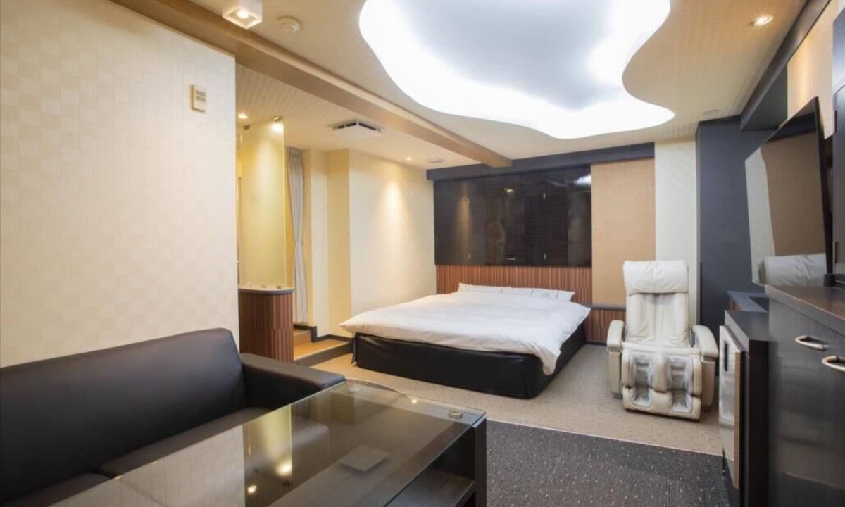Midori Ward Hotel | HOTEL ROYALTON