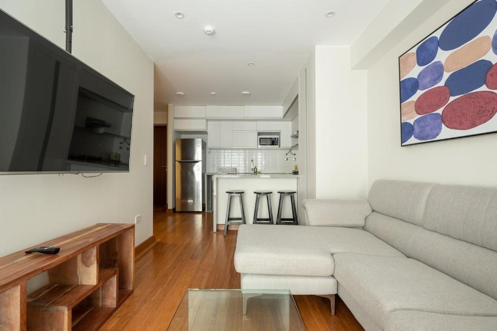 Barranco Apartment | Ih Lovely 1 Bedroom Barranco Apartment With Parking