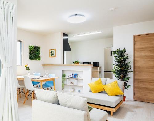 Taketomi-jima Taketomi-cho Apartment | Ishigaki Island villa ACA 石垣島 大浜 一棟貸し