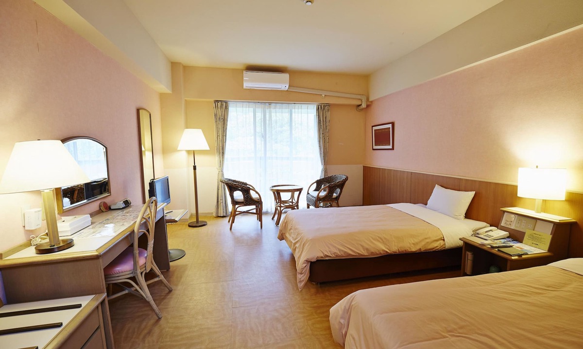 Iriomote-jima Taketomi-cho Hotel | JUNGLE HOTEL Painu Maya