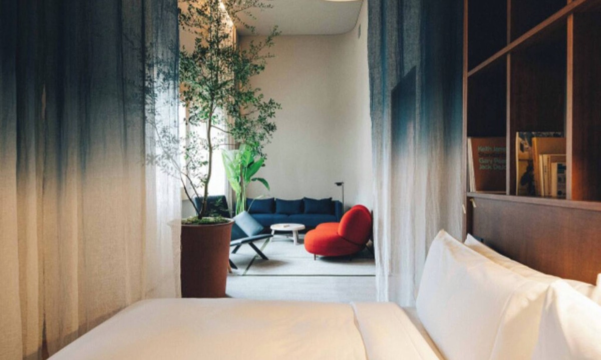 Chuo Hotel | Junior Suite in Your Quiet Zen Hotel in the city