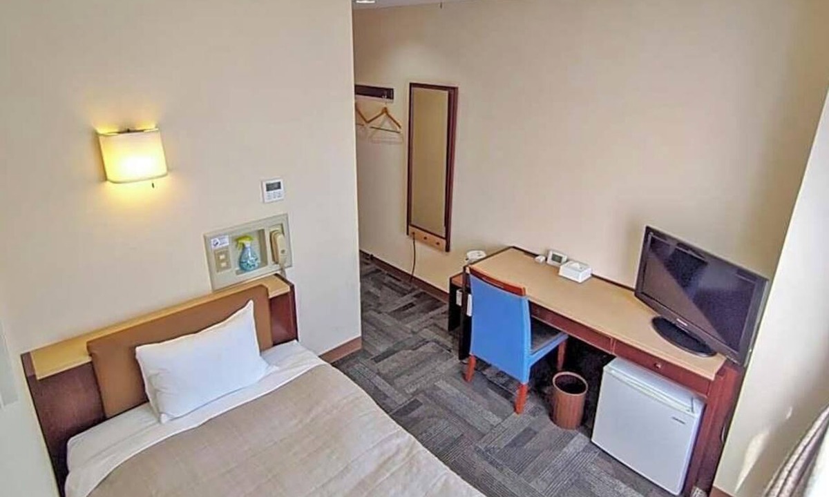 Kadoma Hotel | Kadoma Public