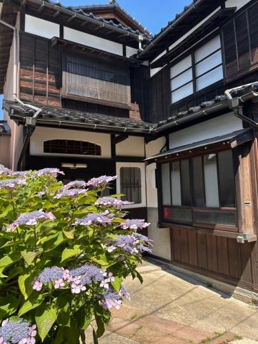 Kanazawa House | Kanazawa Machiya Kasaichi - Entire House Free Parking