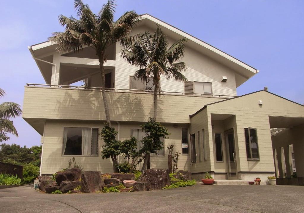Hachijo House | Kencha Rumah
