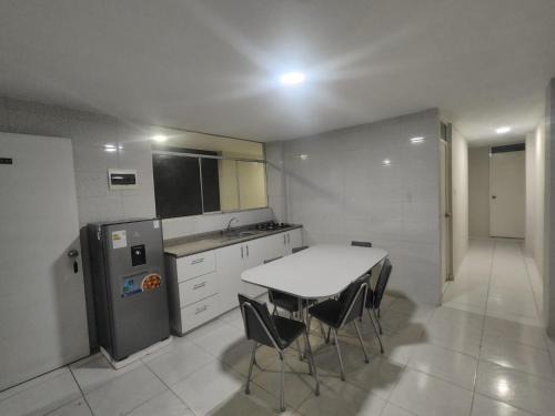 Jose Luis Bustamante y Rivero Apartment | Killaymi