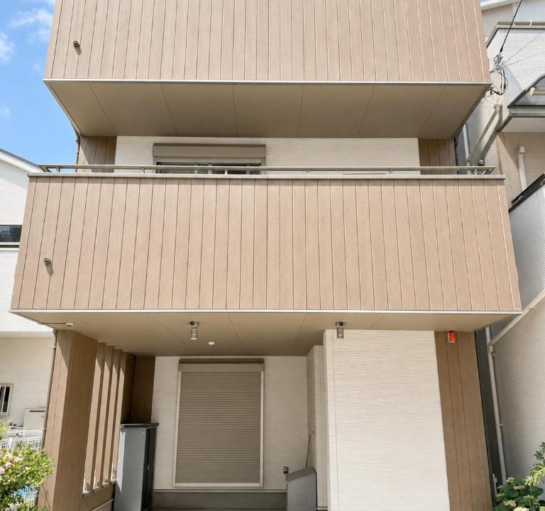 Naniwa Apartment | Kokoro 最大8人 無料駐車場2台 芦原橋駅徒歩6分 心斎橋なんば日本橋5分