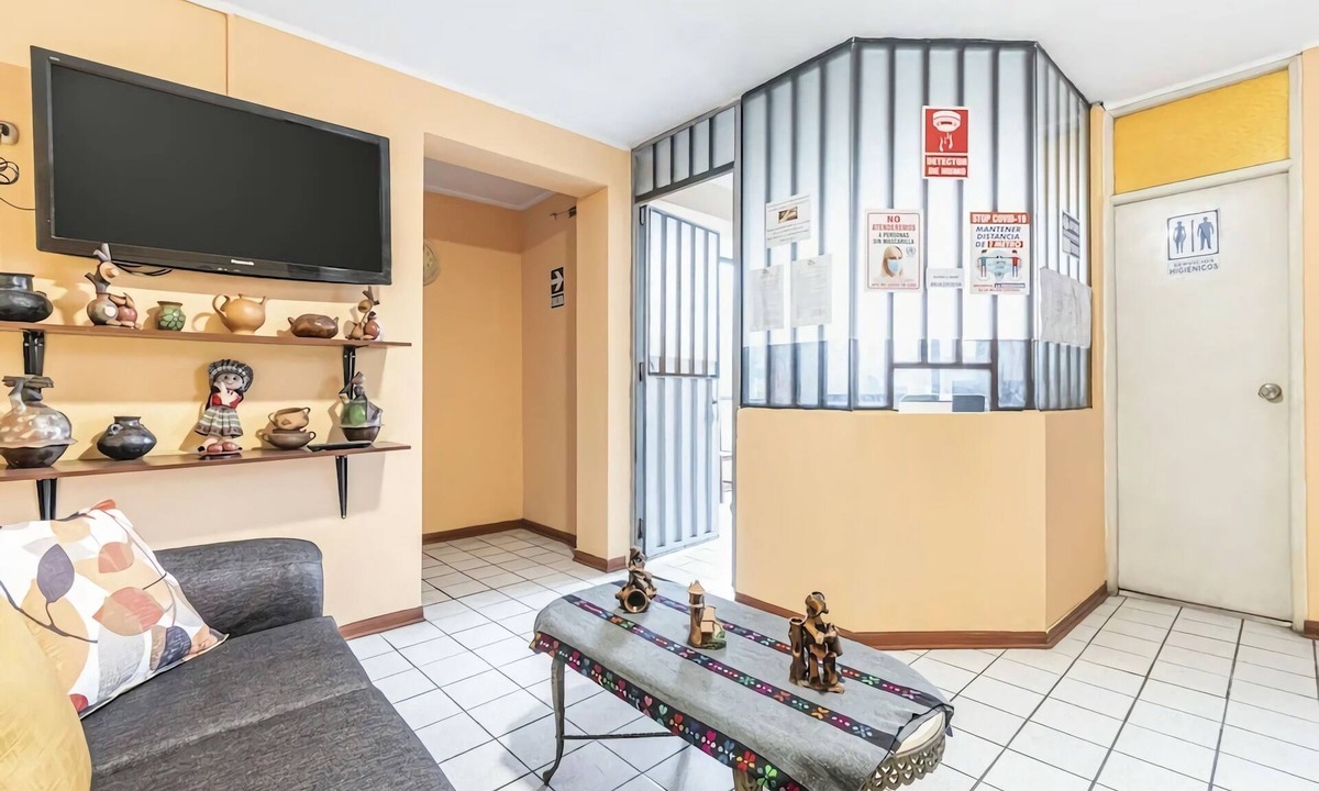 El Pino Hostel | Kurmi House Lima Airport