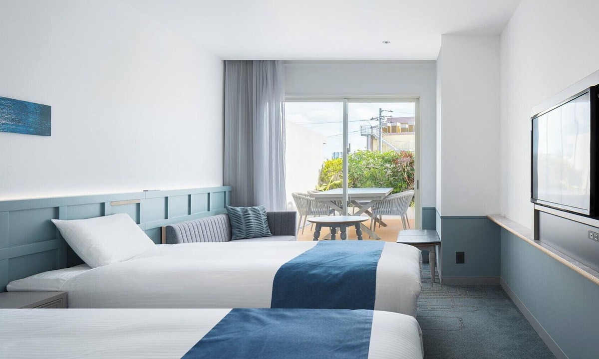 Mihama Hotel | Lequ Okinawa Chatan Spa & Resort