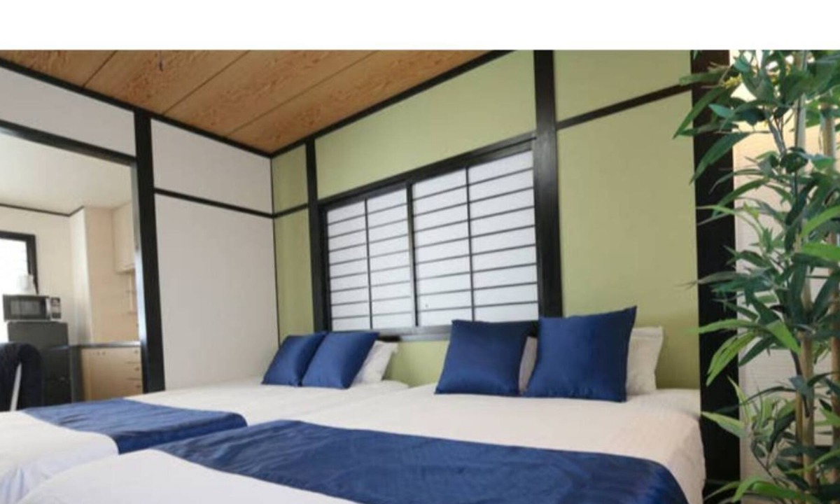 Nakazakicho Apartment | [Liz3] Walking distance from Umeda Osaka Station!50㎡ With parking! Accommodates 7 people / 1 minute walk from Nakazakicho Station