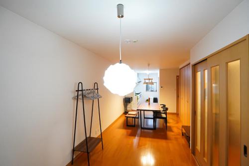 Chuo Ward Apartment | Ln36 神戸駅徒歩6分 最大14名宿泊可能な70平米メゾネット一軒家