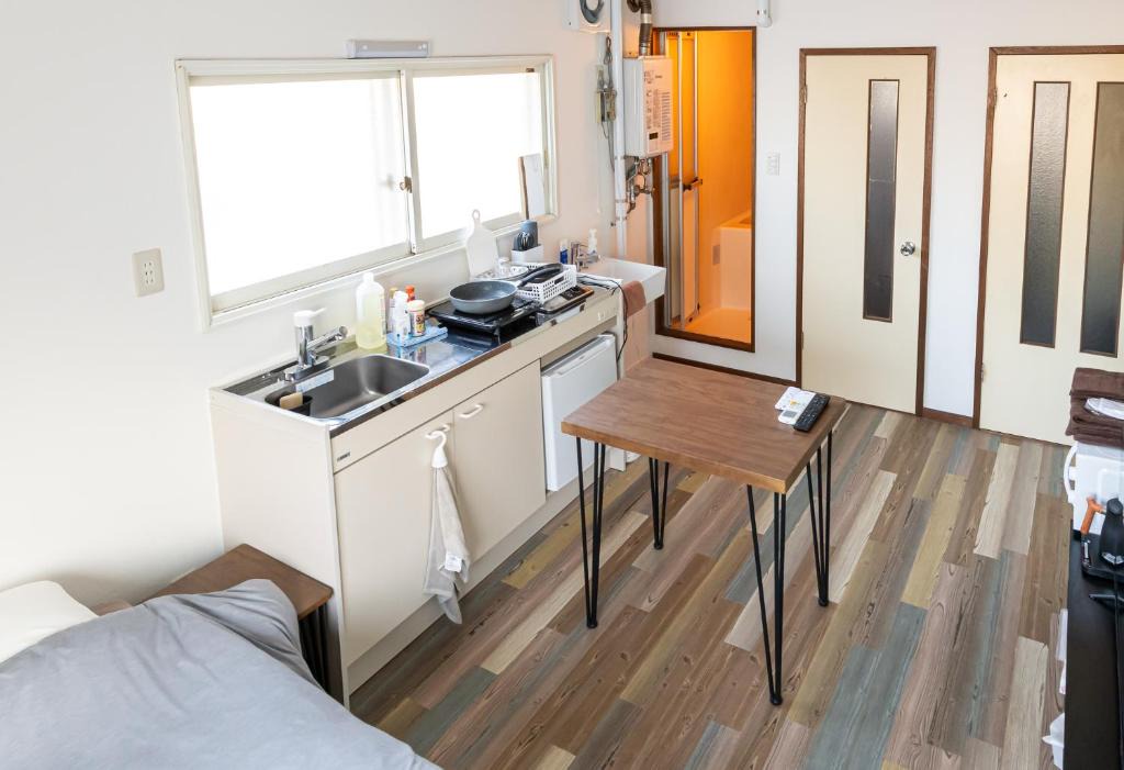 Shinkawacho Apartment | lol 3 201