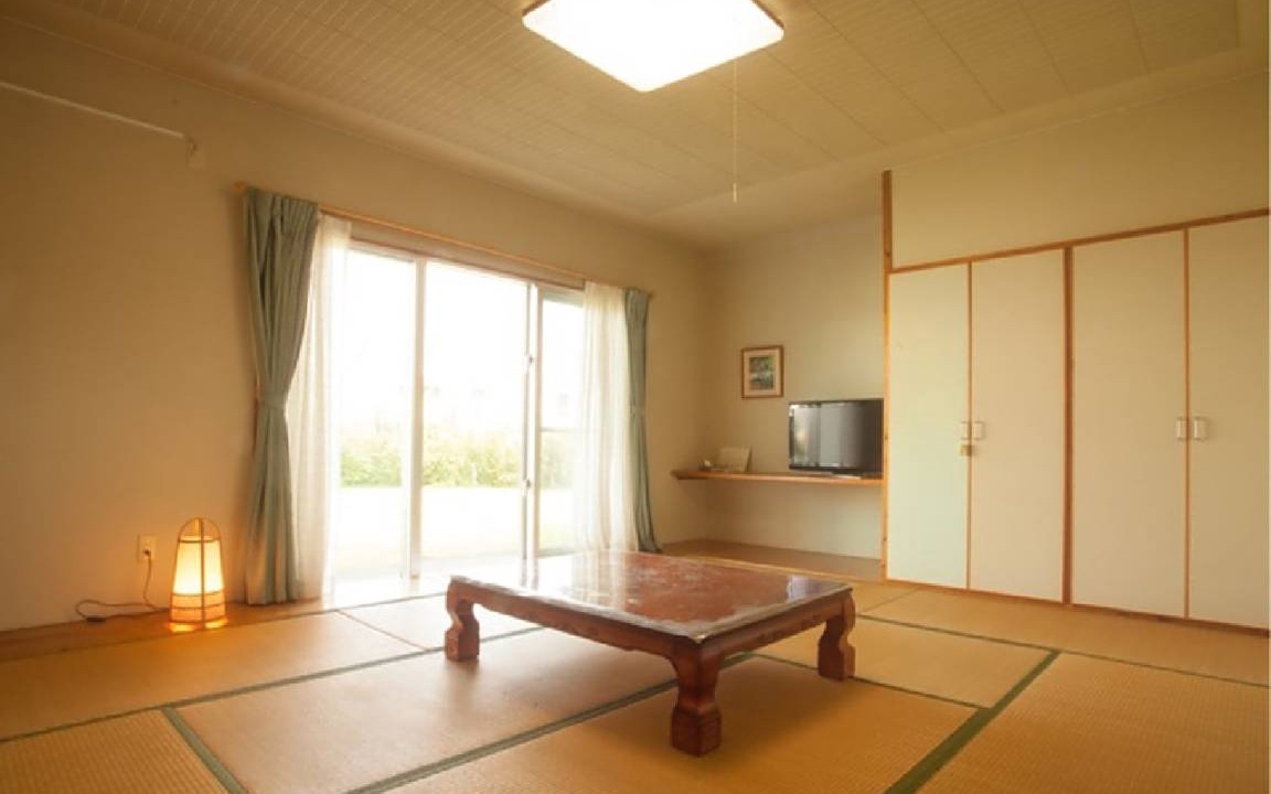 Iriomote-jima Taketomi-cho Hotel | Luana Mele Iriomote