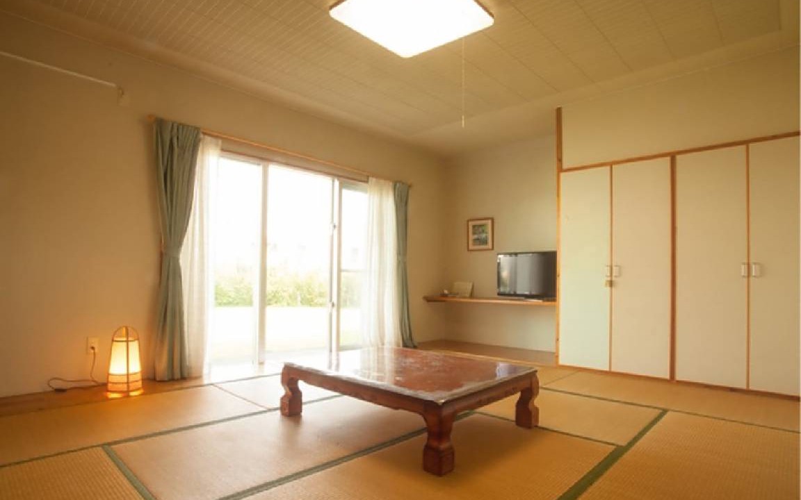 Iriomote-jima Taketomi-cho Hotel | Luana Mele Iriomote