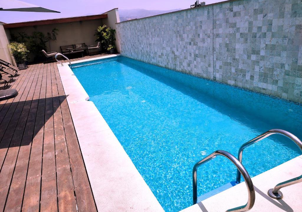 Miraflores Apartment | LUJOSO DUPLEX 180 m2, PISCINA ROOF POOL, NUEVO 3 DORMITORIOS 1er PISO, CONSULTAR POR SALA INSONORIZADA DE CINE KARAOKE,MIRF