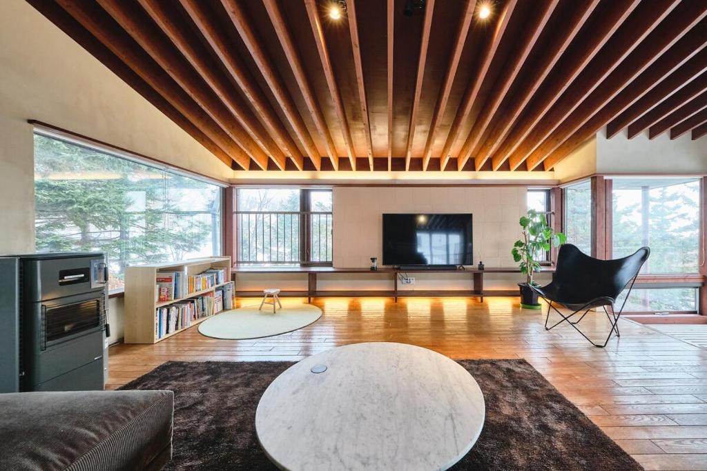 Chuo-ku Villa | Luxury 243m2 Private Villa Sauna 12 Guests