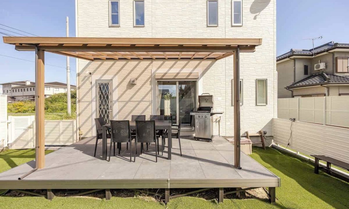 Chosei House | Luxury Beach Getaway | Pet-Friendly | BBQ, Sauna & Jacuzzi | Up to 9 Guests