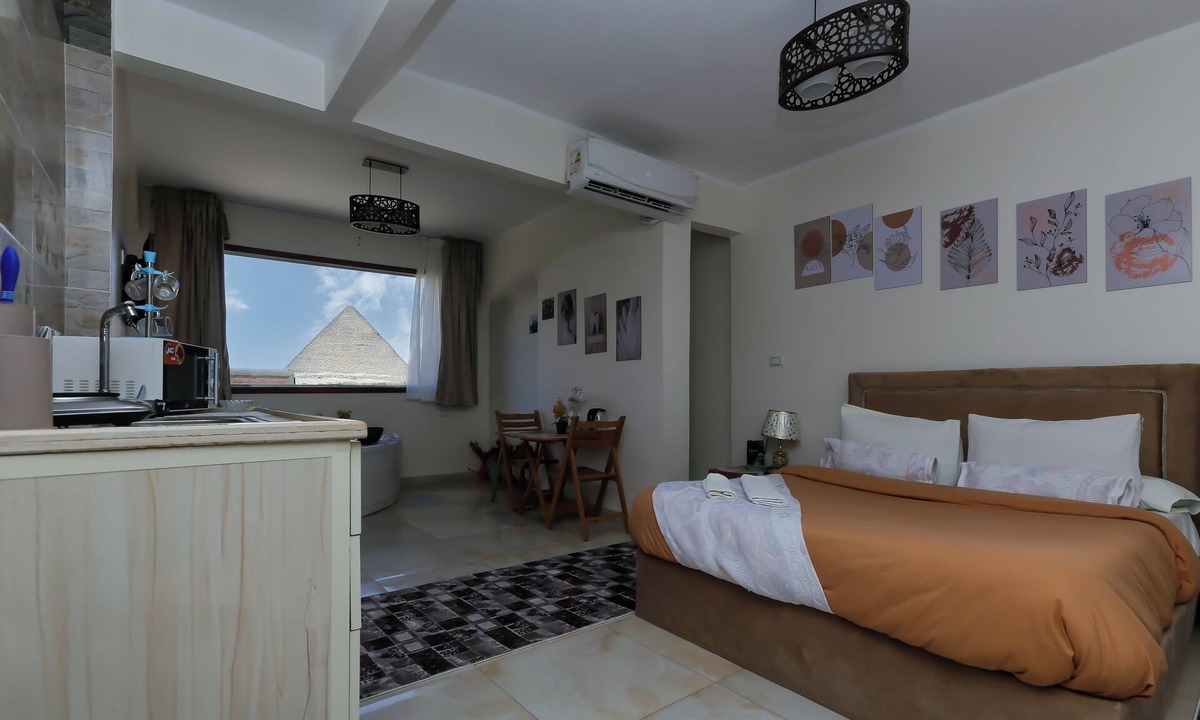 Al Haram Hotel | Luxury jacuzzi & pyramids view