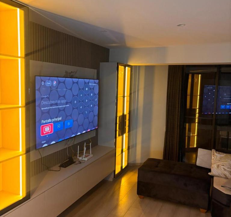 Santa Cruz Apartment | Luxury Miraflores apartment - Rooftop Pool & Gym