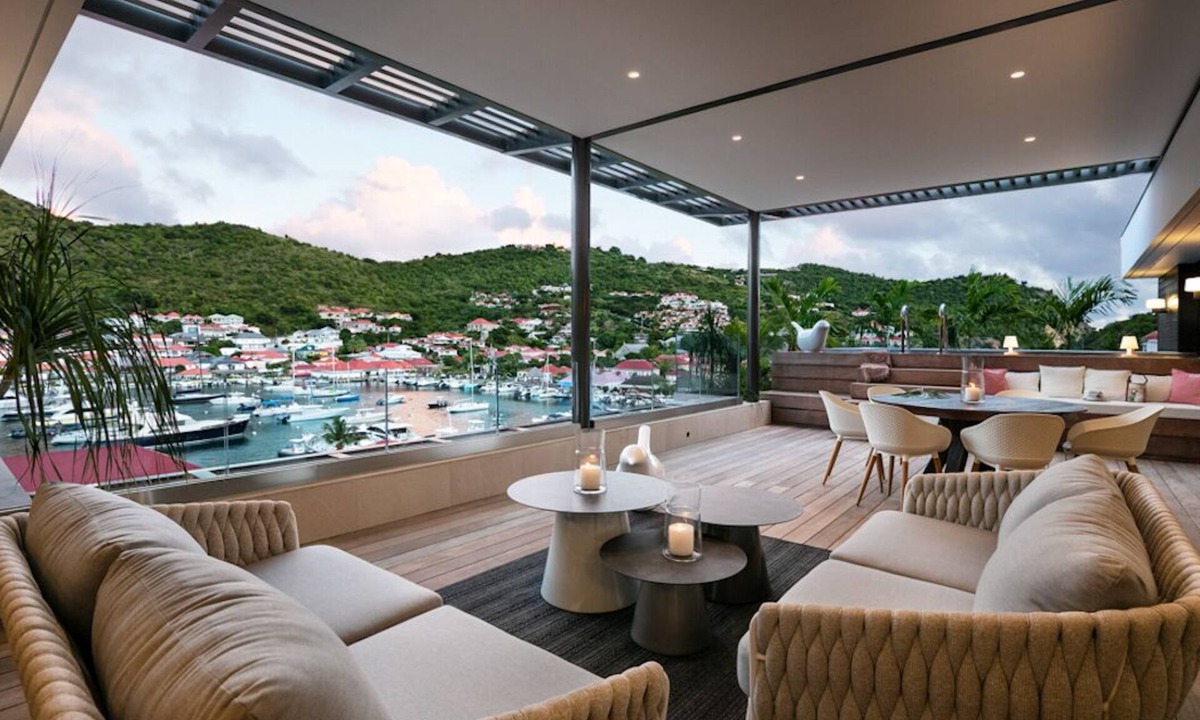 Gustavia Apartment | Luxury Penthouse - 3 Bedrooms - Jacuzzi - Harbor View - Heart of Gustavia