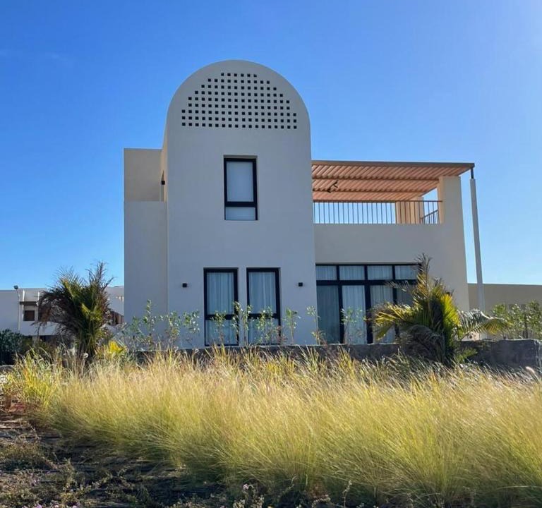Makadi Bay Apartment | Luxury Standalone Villa with Crystal Lagoon View at Makadi Heights