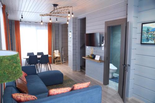 Yoichi House | MATRYOSHKA HOUSE 2nd GUEST HOUSE