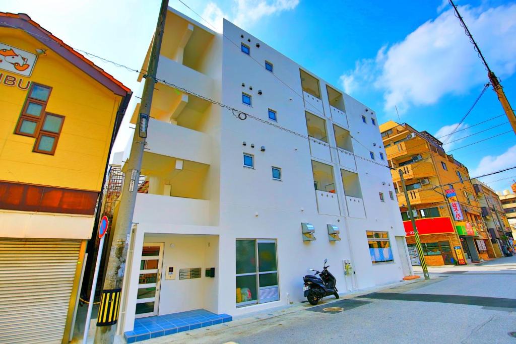 Naha City Centre Apartment | Matsufuji 4F