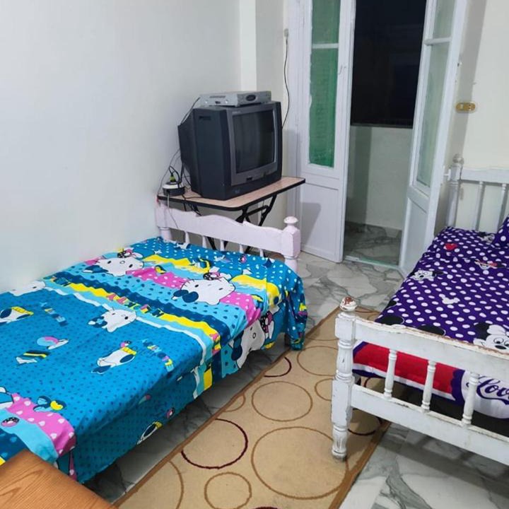 Al-Muntazah Apartment | Miami studio of Alexandria
