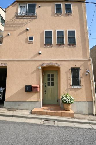 Shinjuku House | Mic House SHINJUKU