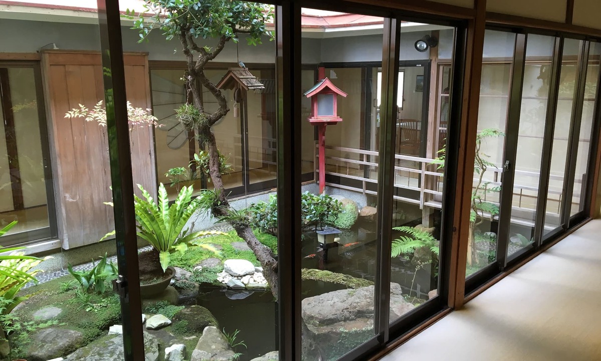Shirahama House | Minsyuku Katsuya