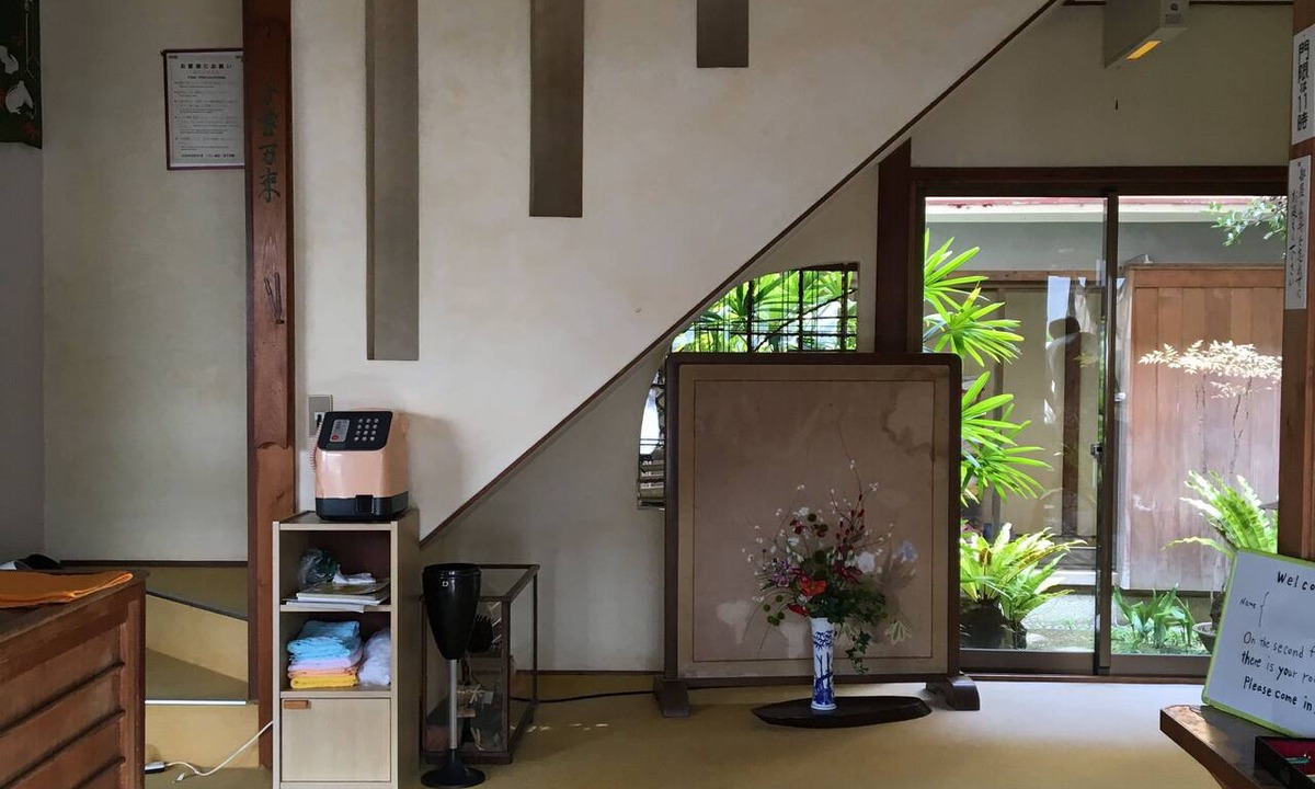 Shirahama House | Minsyuku Katsuya