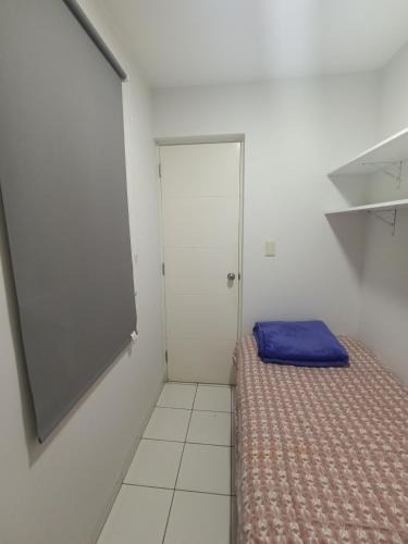 Miraflores Apartment | MIRAFLORES APART-10Beds-11Persons-Pool-Grill-Garage-Near Kennedy Park