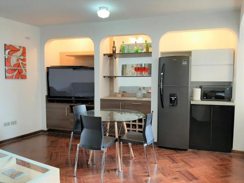 Miraflores Apartment | Miraflores Kennedy's Park Apartment