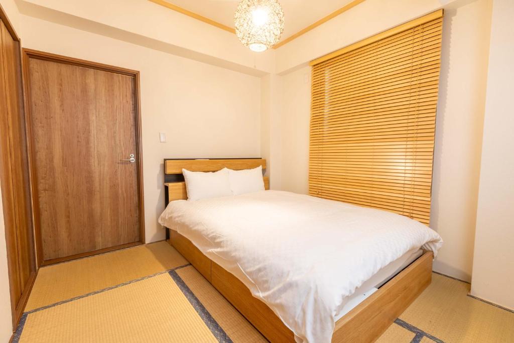Fushimi Apartment | Miro Fusimiinari Tei South