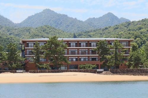 Hatsukaichi Hotel | Miyajima Seaside Hotel