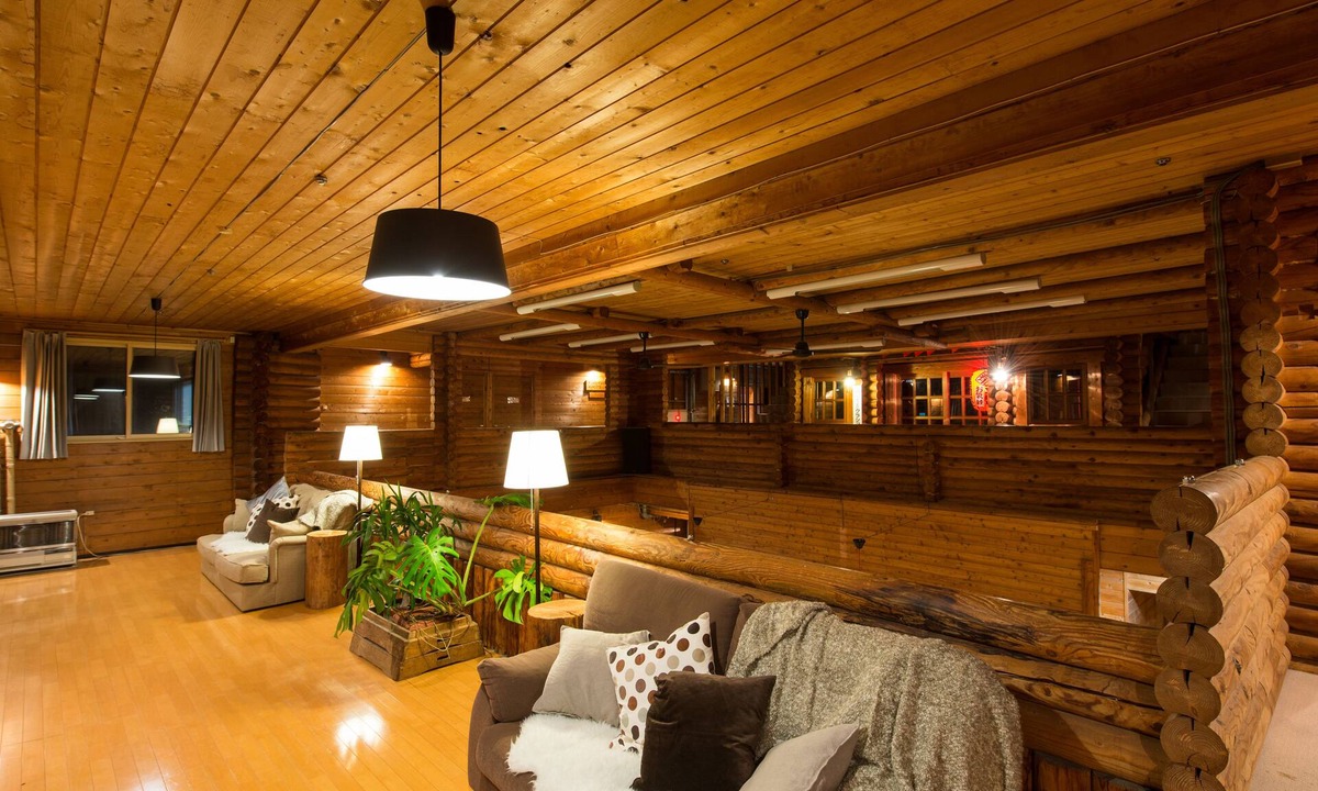 Niseko Hostel | Moiwa Lodge