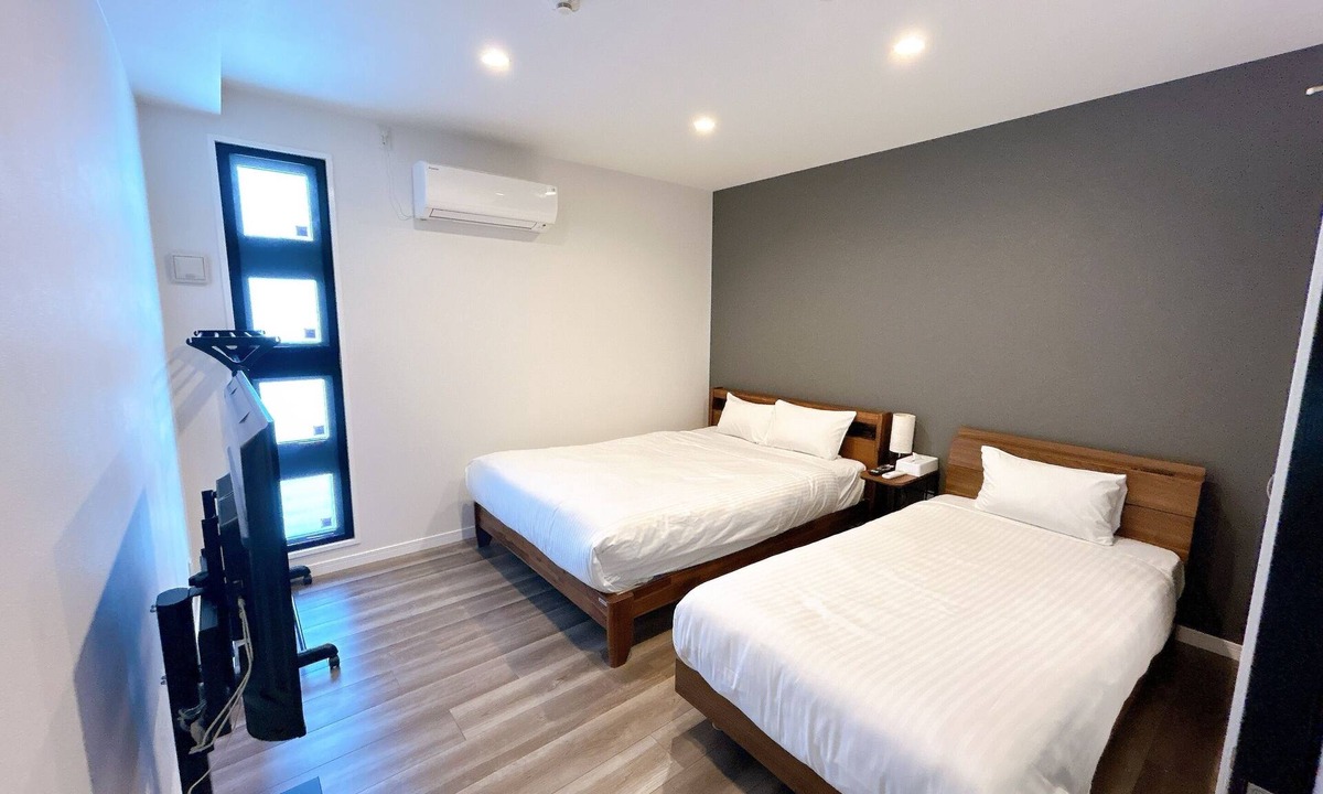 Tokeshi House | Monochrome