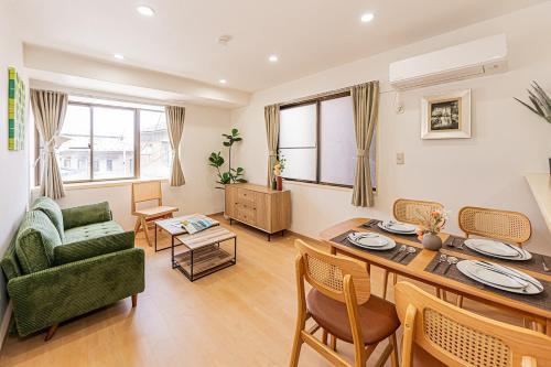 Kita Villa | New open駅徒歩内広々ダイニング上野秋葉原東京横浜直通駐車場無料8人貸切