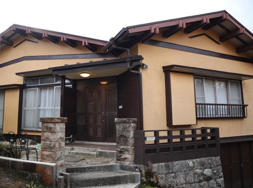 Hakone Villa | NEW OPEN『天然温泉』芦ノ湖畔の完全貸切別荘
