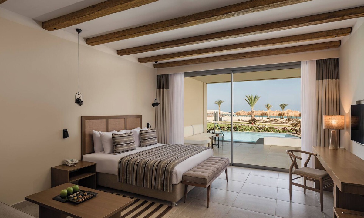 Port Ghalib Hotel | Newly Built Contemporary Room for Couples Near Pristine Coral Reef