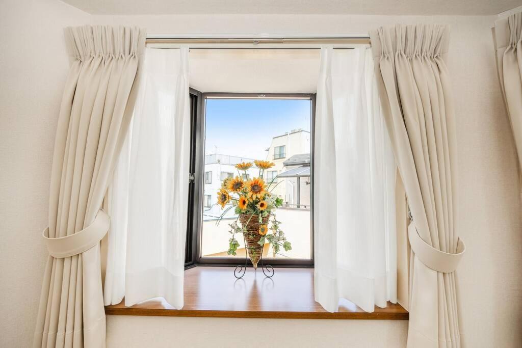Minaminagasaki Apartment | NewOpen! 駅徒歩1分 池袋エリア 60平米最大8名宿泊可能 和風モダン