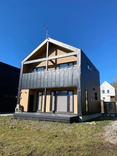 Niseko Ski Chalet | Niseko Forest Avenue 63
