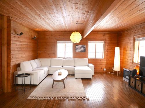 Niseko House | Niseko Forest Villa - Cottage with sauna