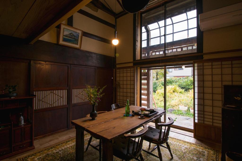 Tokamachi House | Noka Minshuku Sanzen